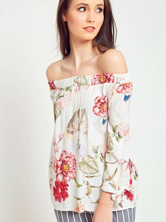 Bluzka w kwiaty z dekoltem carmen biała