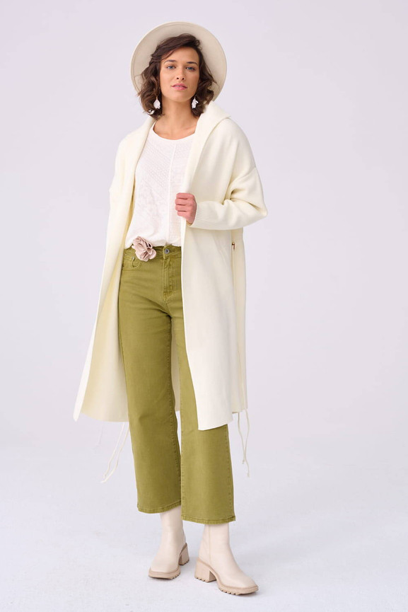 Ekru płaszcz z kieszeniami Blue Shadow