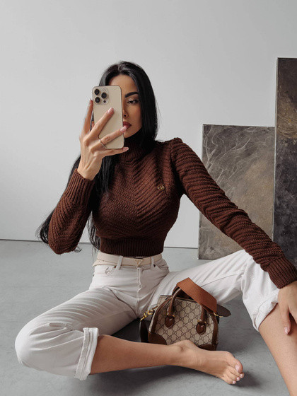 Brązowy golf EMMIE OLAVOGA