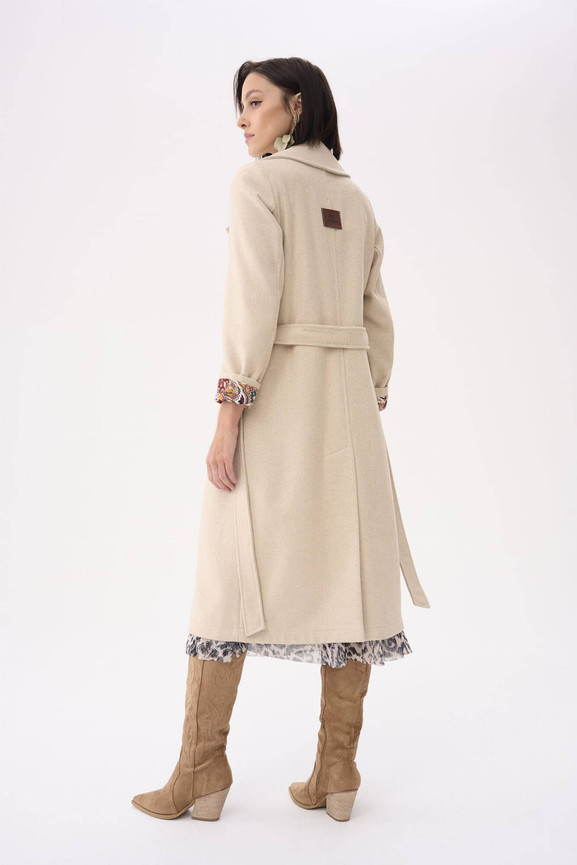Beżowy płaszcz dwurzędowy z paskiem Blue Shadow
