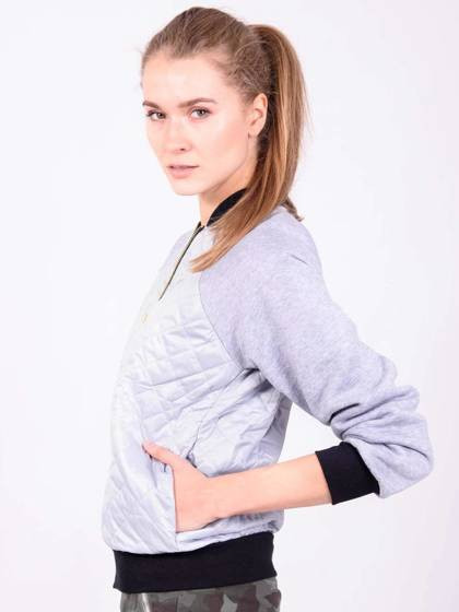 KURTKA PIKOWANA Z KONTRASTOWYMI ŚCIĄGACZAMI