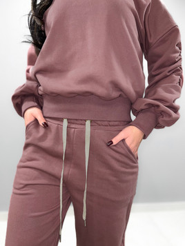 Fioletowe spodnie dresowe z marszczeniami Cocomore