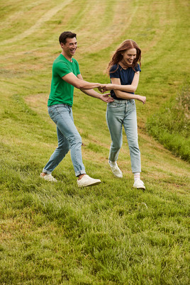 Zielona koszulka męska z czesanej bawełny Iconic rękawem Fruit of the Loom