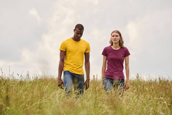 Żółta koszulka męska z czesanej bawełny Iconic rękawem Fruit of the Loom