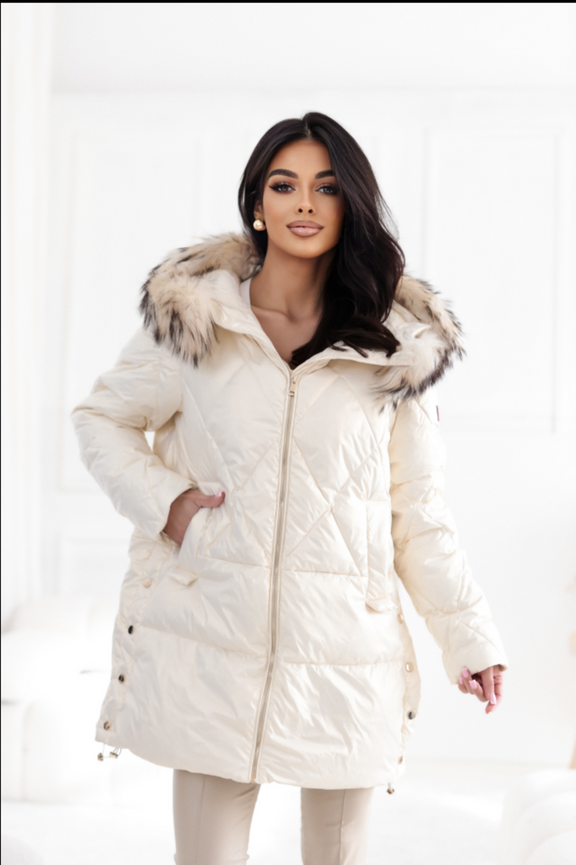 Beżowa kurtka puchowa oversize Dankoff